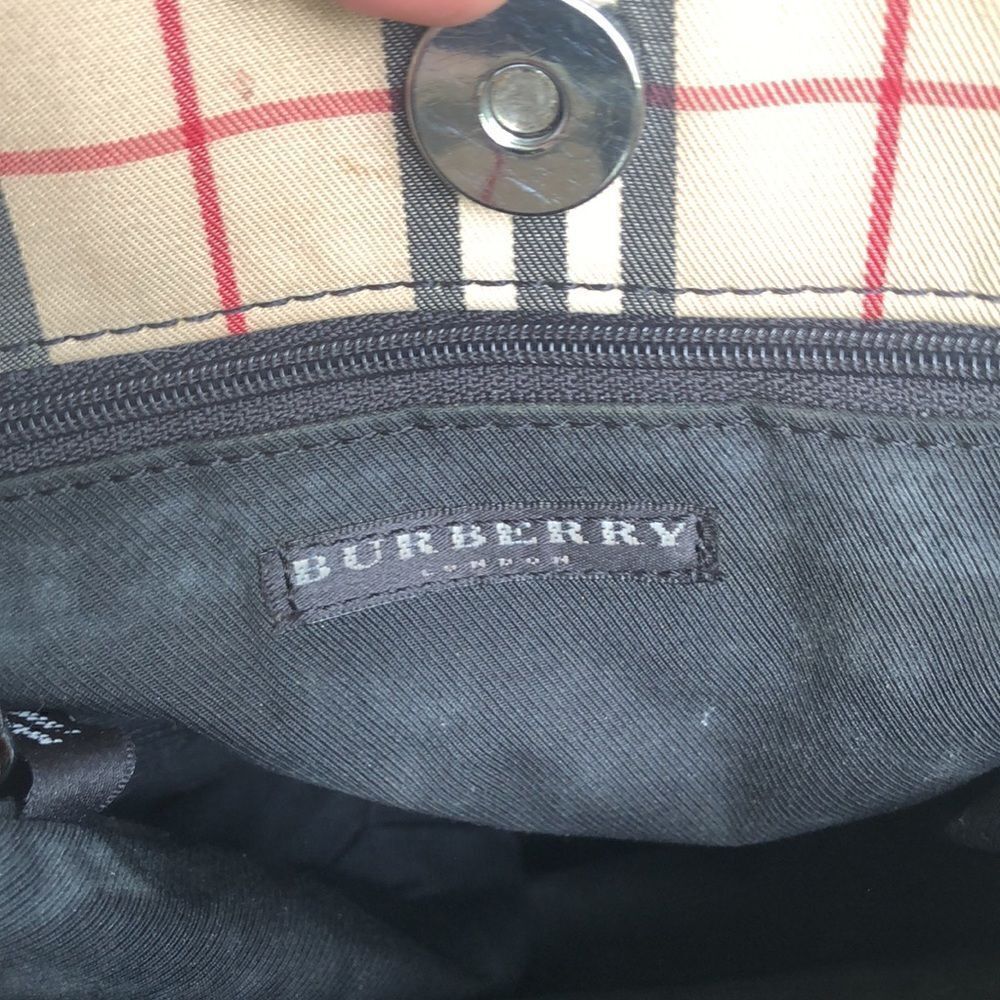 Burberry Sm all tote - Picture 7 of 12